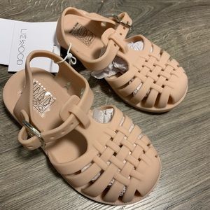 NWT Liewood sandals rose color size 23